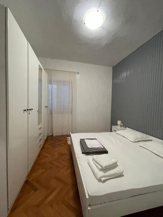 Holiday House Fila 图兰杰 外观 照片